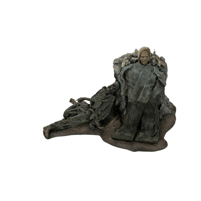 Neca: Friday the 13th The Game- Pamela Shrine Diorama